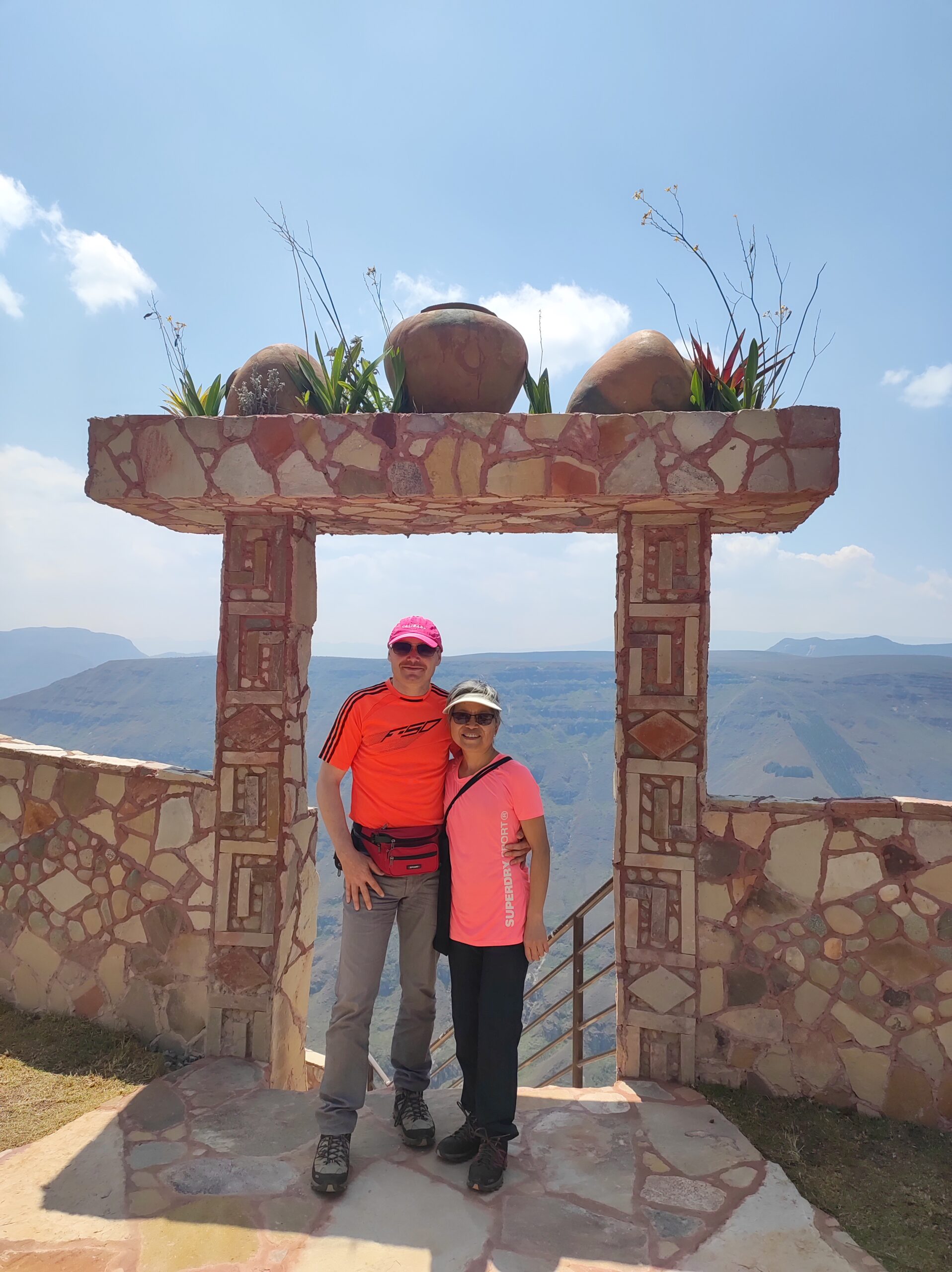 Tours Cañón del Sonche full Day diario desde Chachapoyas todo incluido en una visita city tours y las mejores vistas del los cañones en Chachapoyas